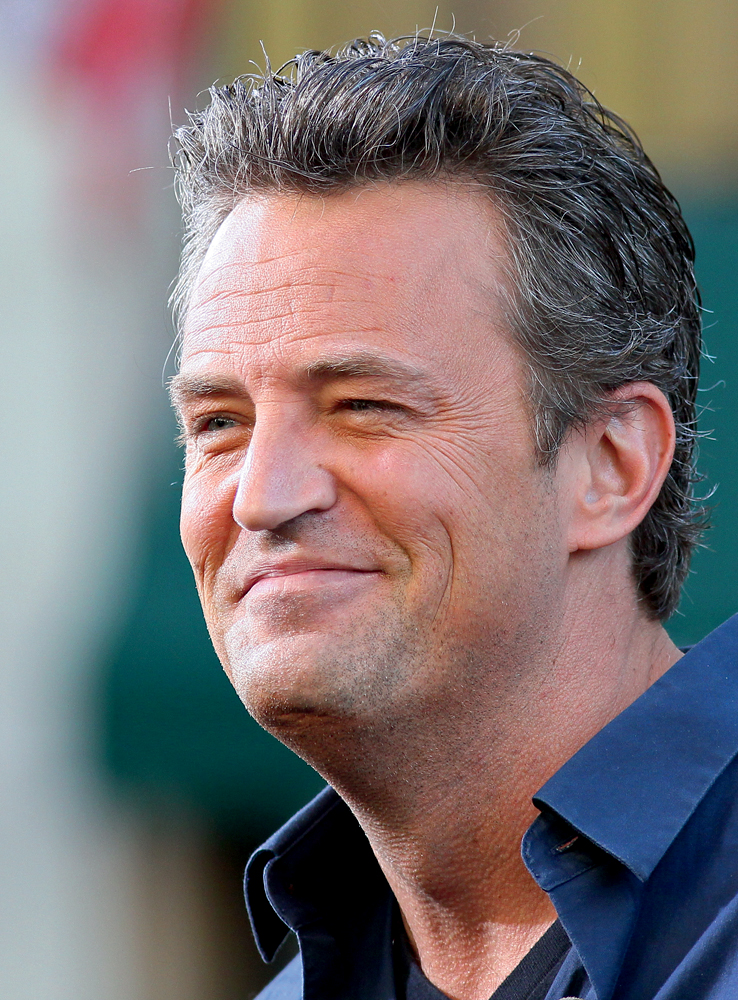 VIDA ABREVIADA -&ensp;Matthew Perry: sa&iacute;da de cena ap&oacute;s overdose