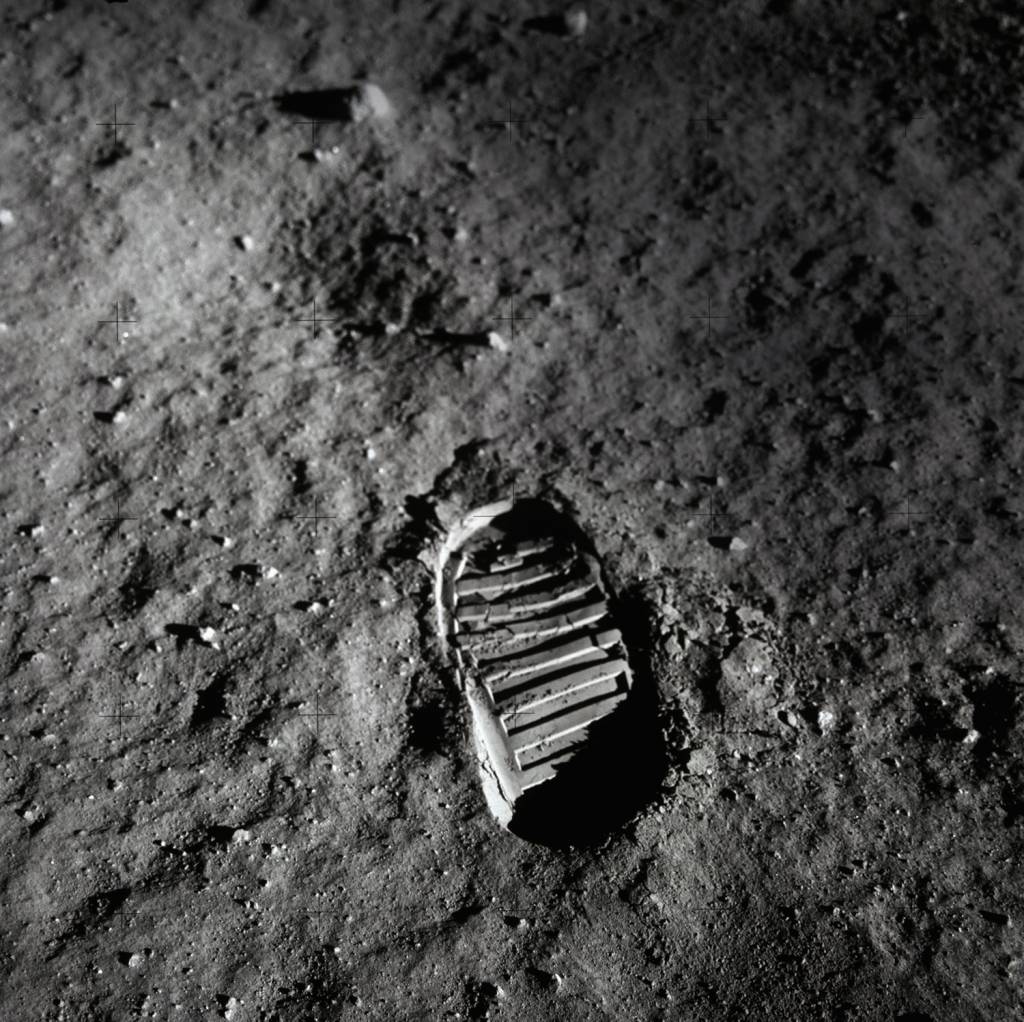 GettyImages-576878434.jpg PEGADA DE 1969 - A marca de Armstrong: um novo passo foi dado