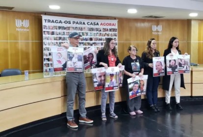 Familiares dos sequestrados pelo Hamas participam de coletiva de imprensa no Clube Hebraica em São Paulo. 12/12/2023