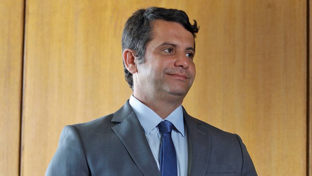 SPC384770.JPG PRONTIDÃO - Luizinho: desenvolto e bem relacionado, o parlamentar se diz um “milagreiro”