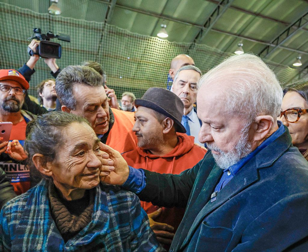 Não tem a demora que as pessoas pensam que tem, diz Lula sobre casas no RS