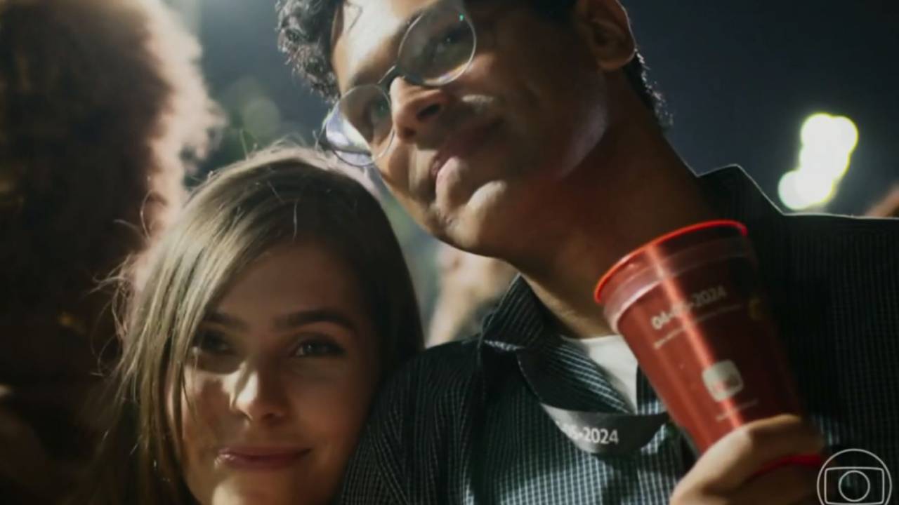 Buba (Gabriela Medeiros) e José Augusto (Renan Monteiro) em cena de 'Renascer', novela das 9 da Globo
