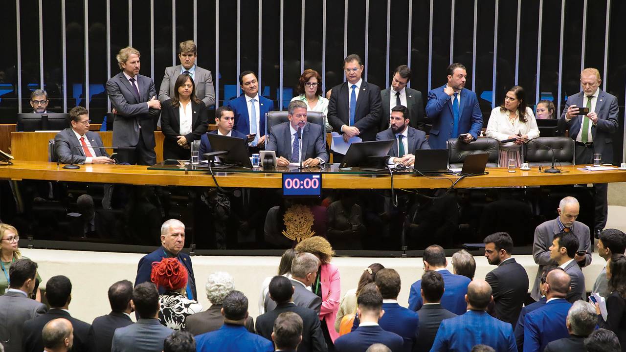 AUTOPROTEÇÃO - Plenário: os deputados aprovaram o pedido de urgência e, com isso, o projeto já pode ser votado nas próximas sessões