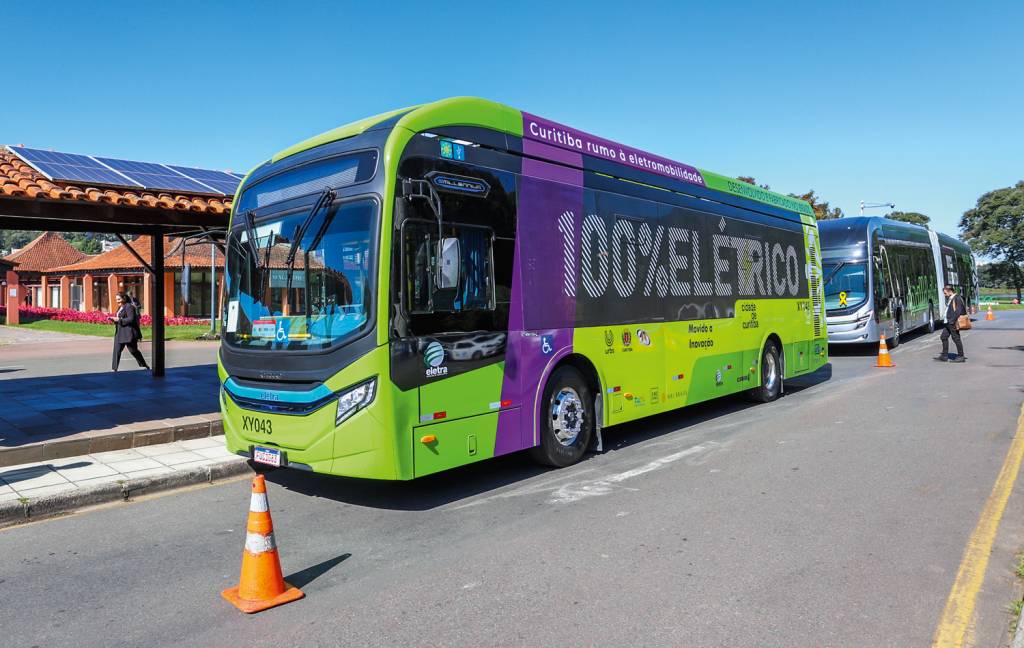 3—00388590.jpg BAIXO CARBONO - Ônibus elétrico: inovação é sinônimo de inteligência