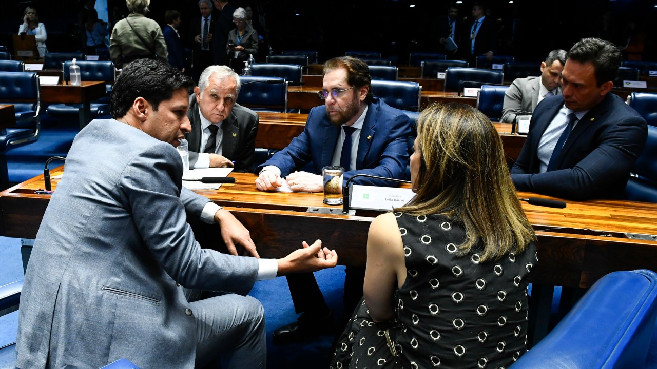 Rodrigo Cunha no plenário do Senado: garantia a aliados de que será vice de JHC em Maceió
