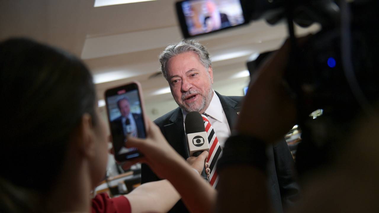 O presidente do São Paulo, Julio Casares: racismo é "a maior chaga"