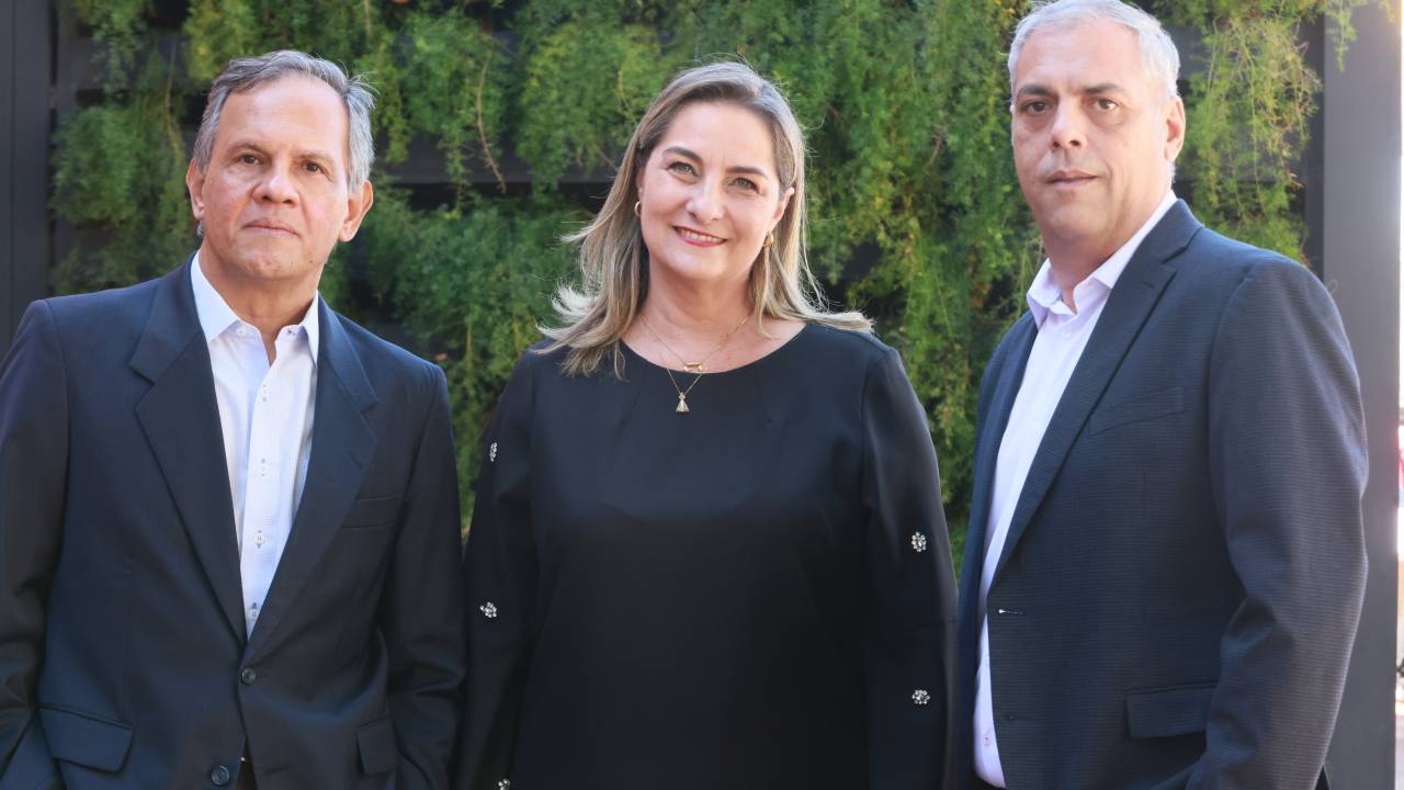 (Presidente da Cocal), Paulo Montabone (Diretor da Fenasucro e Agrocana) e Rosana Amadeu Silva (Presidente do Ceise BR)