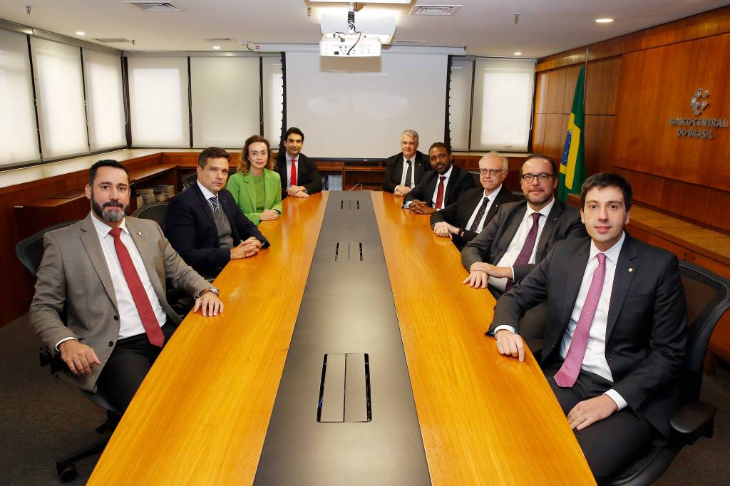 Como expectativas para Superquarta impactam o mercado nesta terça-feira