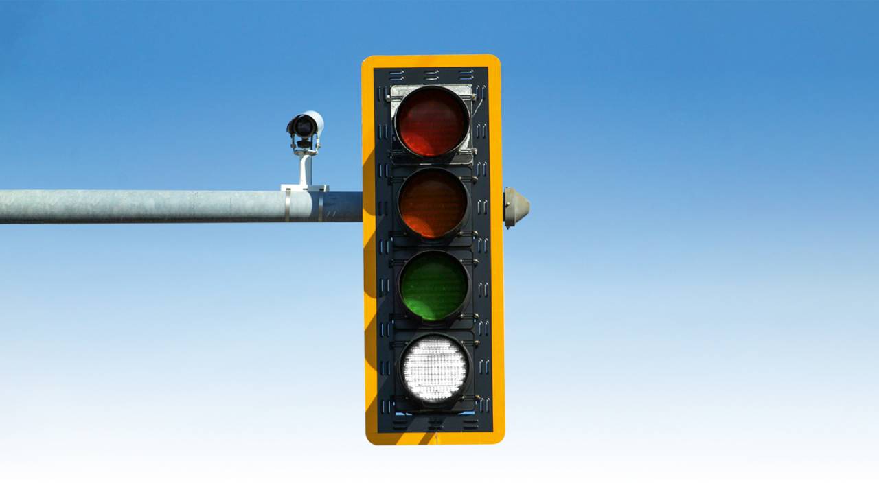 INOVAÇÃO - Depois de mais de um século: vermelho, amarelo, verde e... branco: solução?