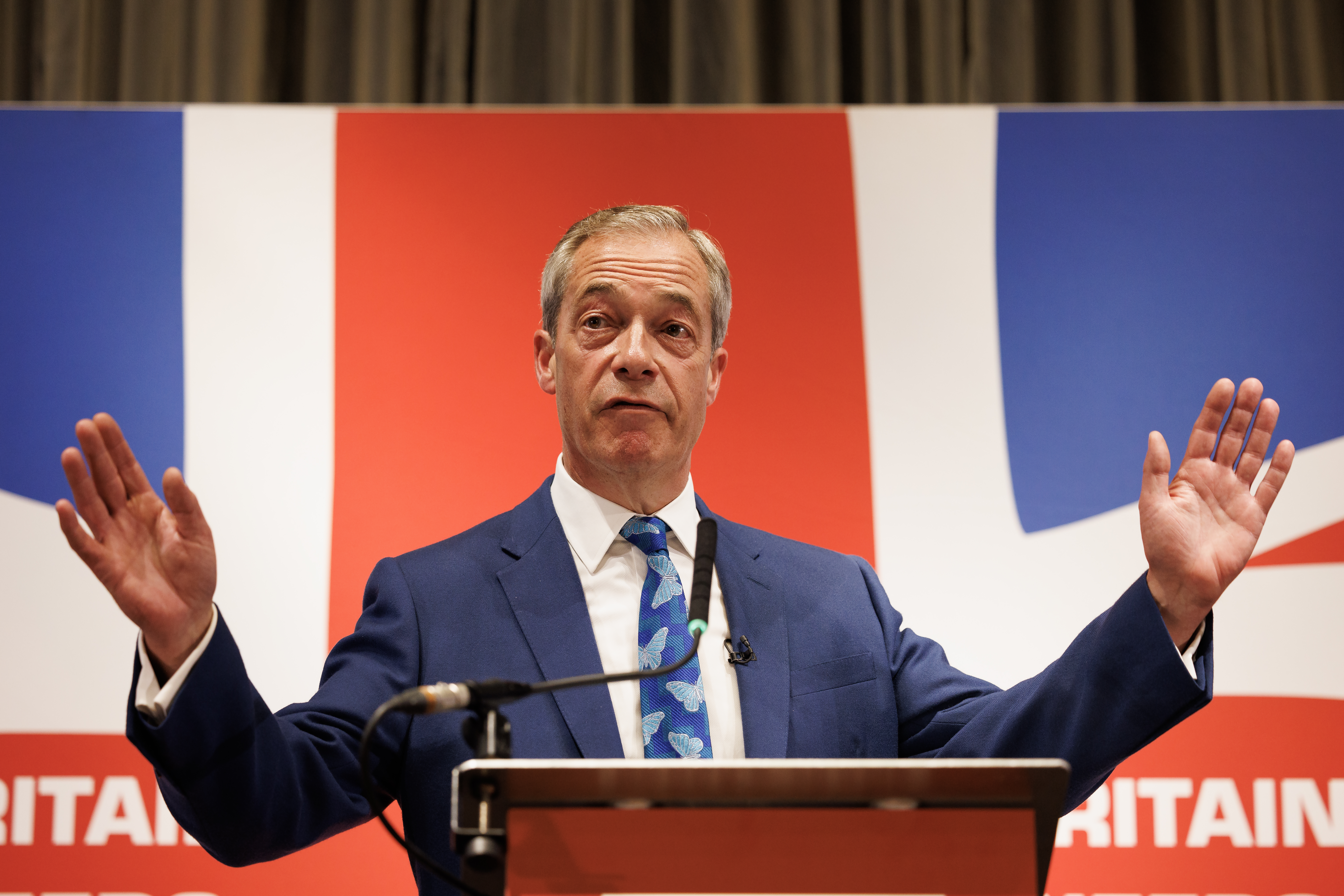 Arquiteto do Brexit anuncia candidatura às eleições do Reino Unido