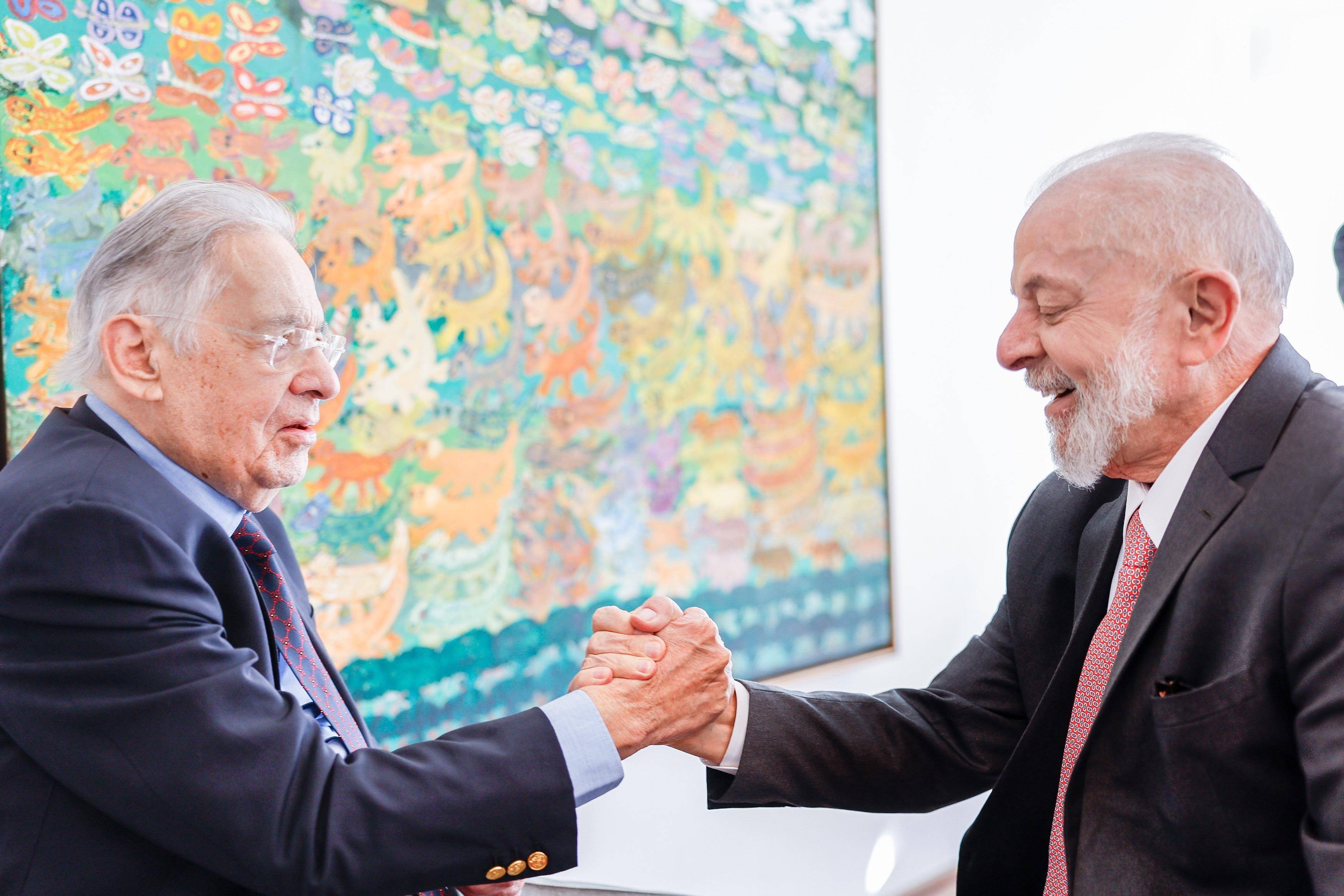 Às vésperas do Real completar 30 anos, Lula visita FHC em São Paulo