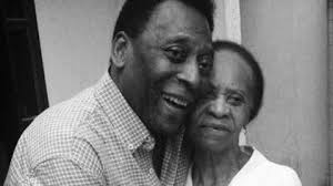 Morre Celeste Arantes, mãe do Rei Pelé, aos 101 anos