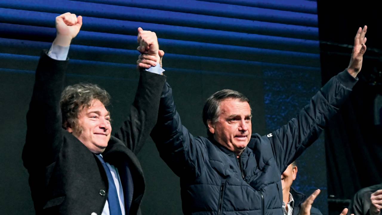 MUY AMIGOS - Milei e Bolsonaro na CPAC: prioridade do presidente argentino é incentivar a direita radical