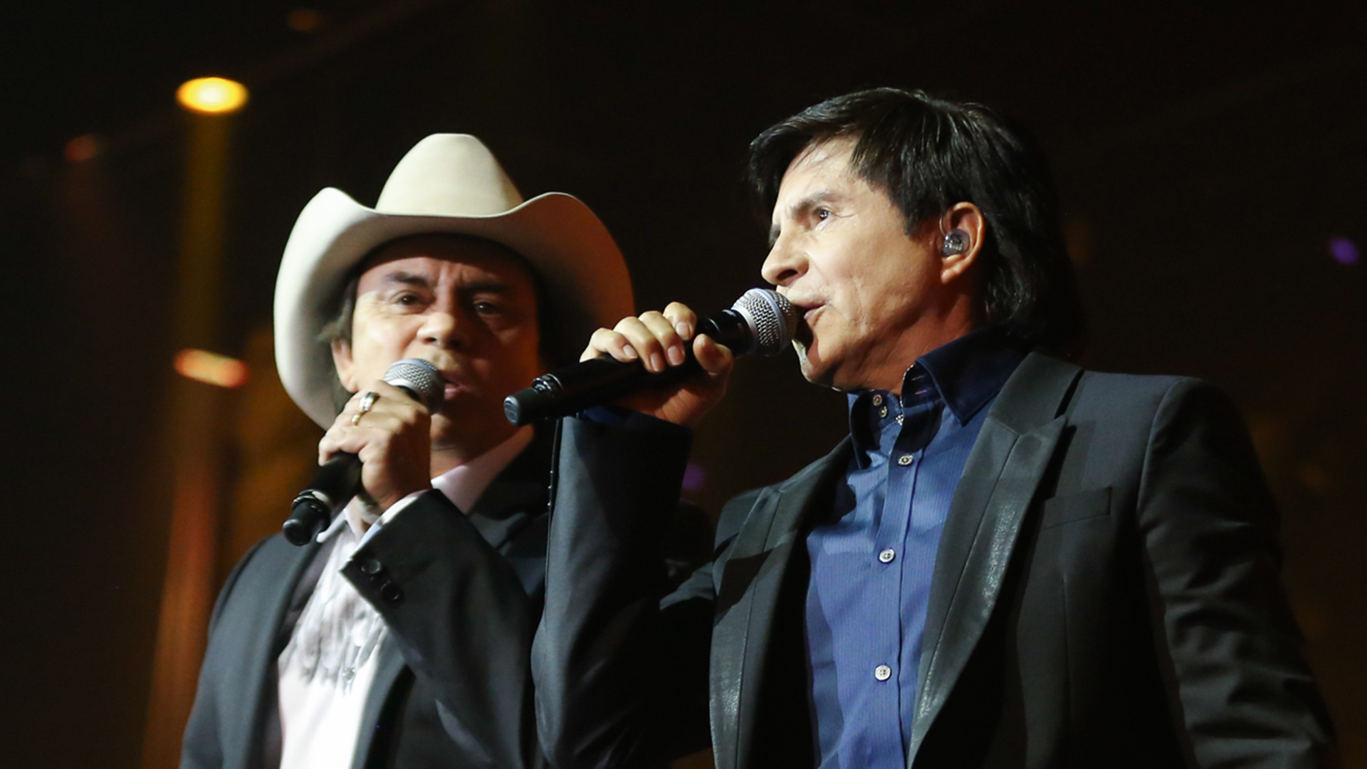 Chitãozinho & Xororó: até a letra de 'Evidências' ensina sobre o português