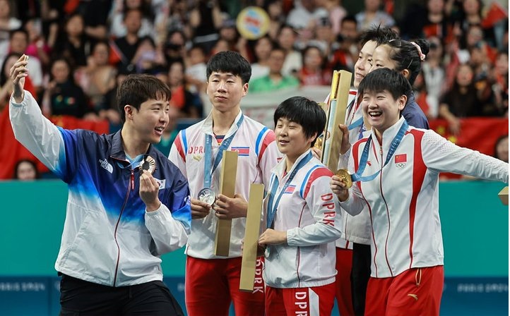 Samsung patrocina selfie histórica de atletas das Coreias do Sul e Norte