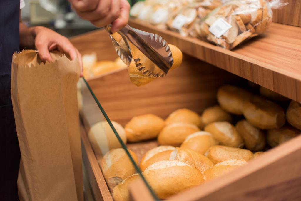 GettyImages-1280569599.jpg SAINDO DO FORNO - Impacto: alta do dólar afeta até o preço do pãozinho