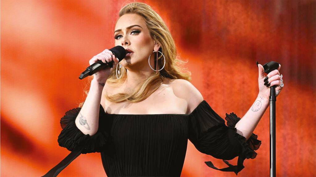 GettyImages-1406409082.jpg EM GRANDE ESTILO - Adele: artista entrará em período sabático após despedida ruidosa
