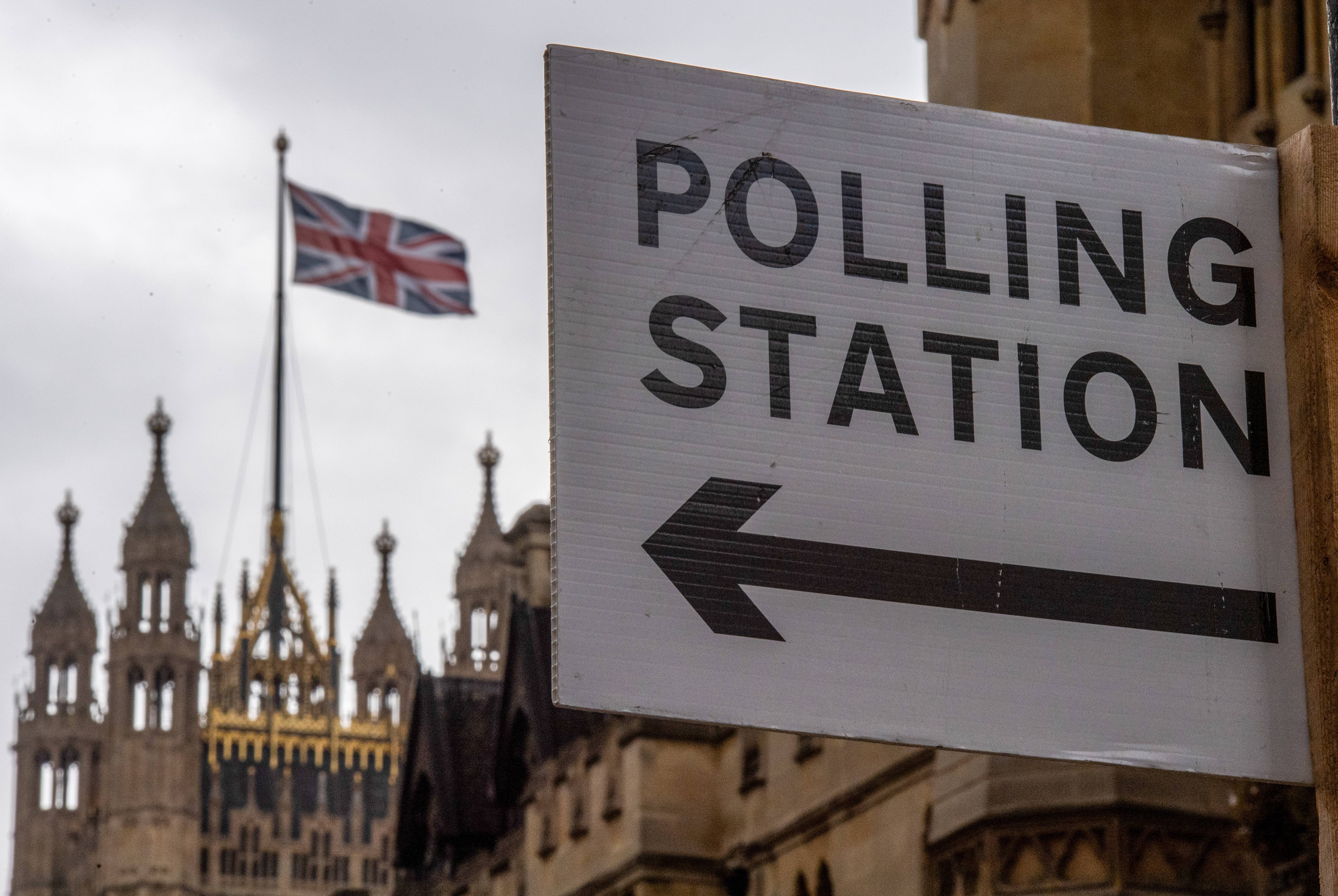 Britânicos elegem Parlamento mais diverso da história do Reino Unido