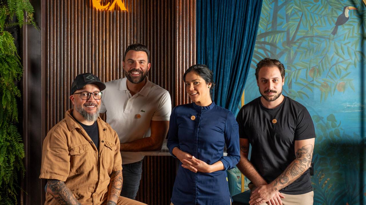 Os sócios do Exímia Bar: Márcio Silva, Gabriel Fullen, Manu Buffara e Nicholas Fullen -
