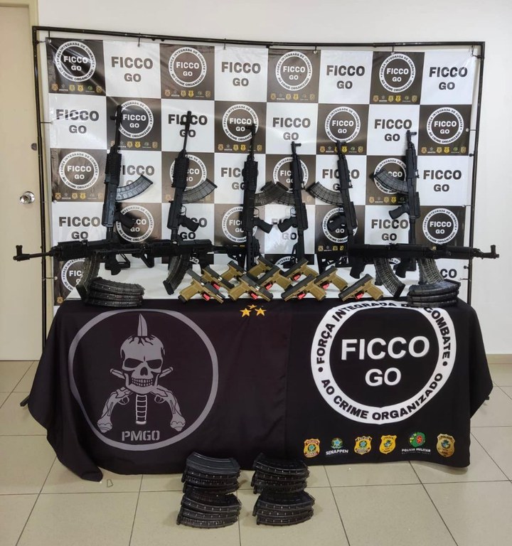PF de Goiás prende homem que levava armas para facção no Rio de Janeiro