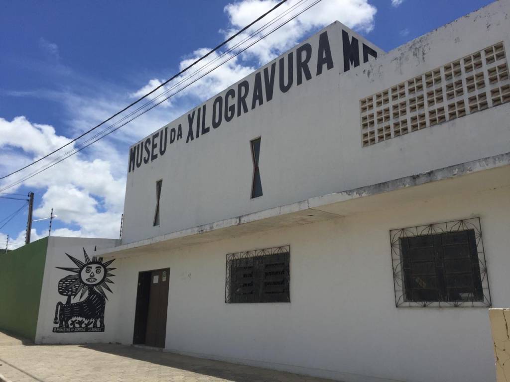 museu-xilogravura Entrada do ateliê do artista J. Borges, em Bezerros, no agreste de Pernambuco (07/02/2016)