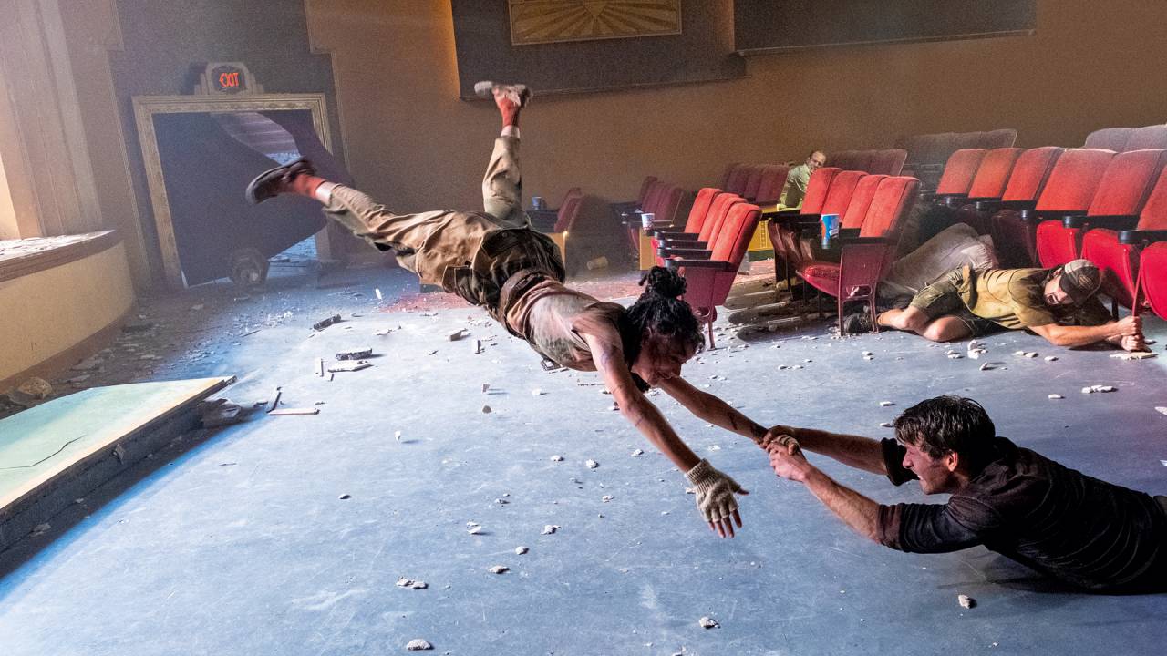ADRENALINA - Daisy e Powell no filme: cenas de esforço físico intenso