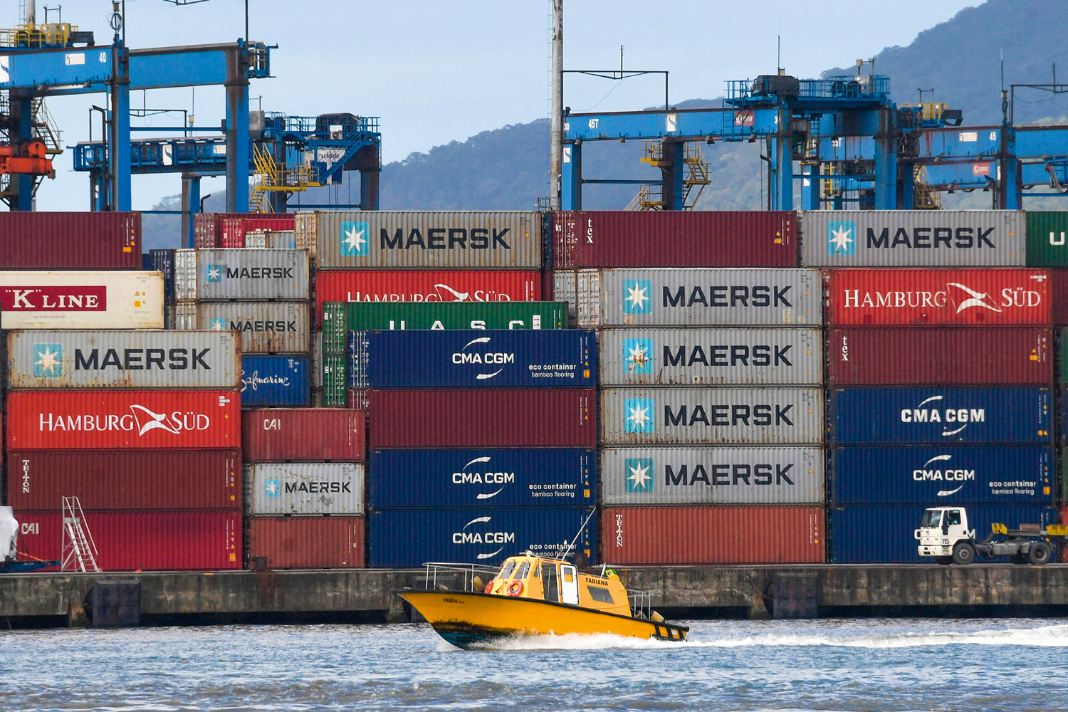 Rival avalia ir ao Cade contra acordo de Maersk e MSC pelo Tecon 10