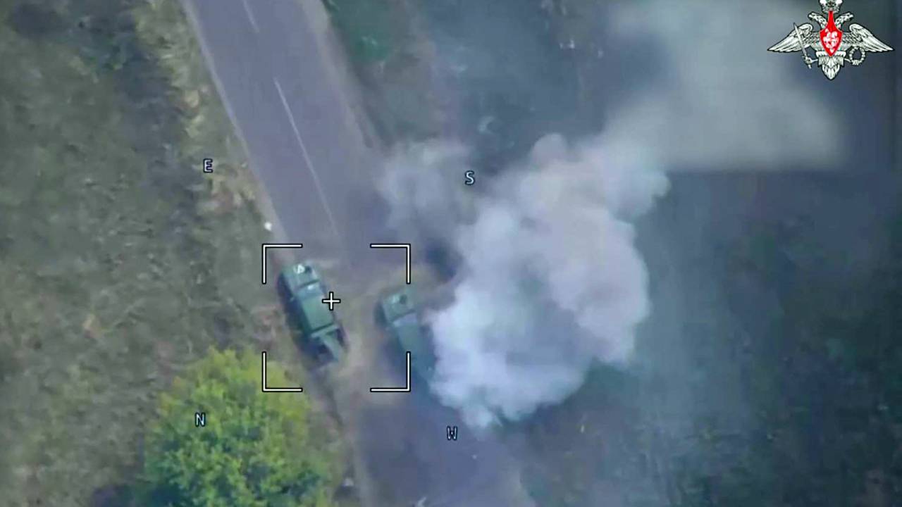 Drone russo ataca veículos do exército ucraniano na região russa de Kursk. 12/08/2024