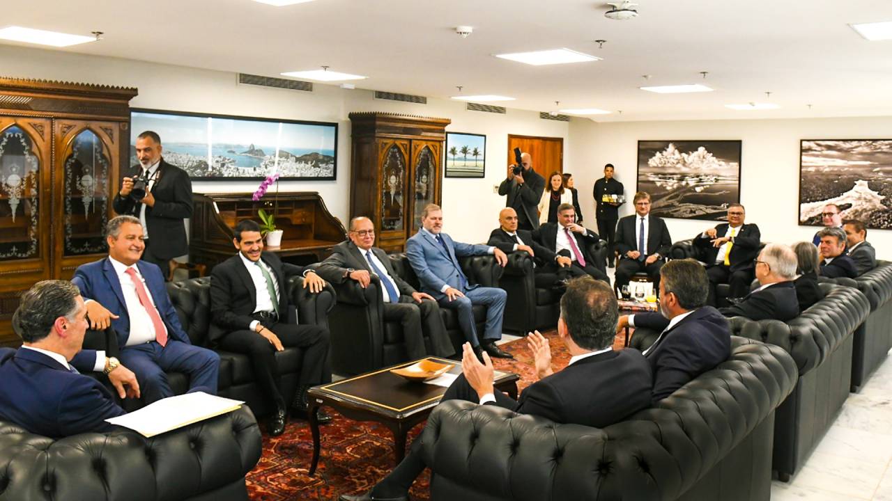 TRANSPARÊNCIA - Acordo entre os Poderes: parlamentares não poderão mais enviar recursos para onde bem entenderem