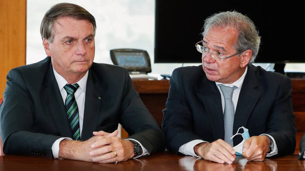 4—JAIR-BOLSONARO-PAULO-GUEDES-ROBERTO-CAMPOS-NETO-2021-1.jpg CANELADAS Bolsonaro e Guedes: no poder, a dupla criticou Campos Neto