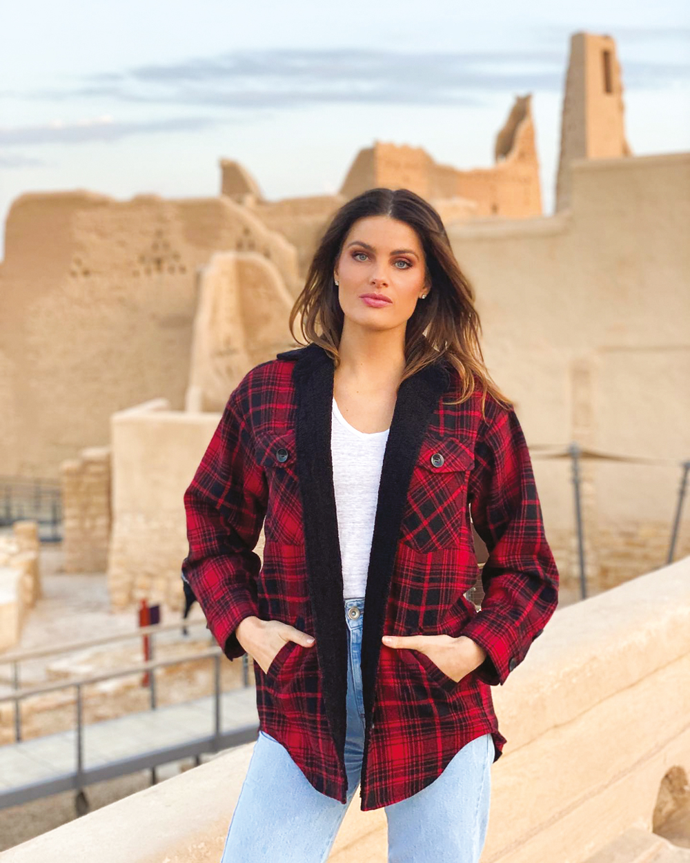 6—Isabeli-Fontana-01.jpg BÁSICO - Isabeli Fontana: quadriculado clássico