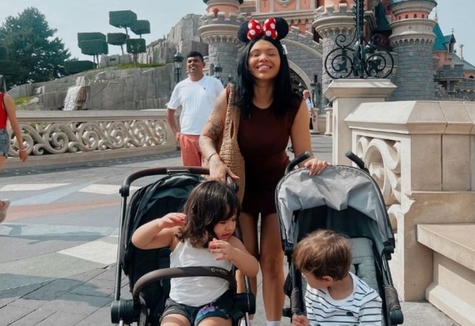 A gafe de mãe brasileira que gerou briga na Disney