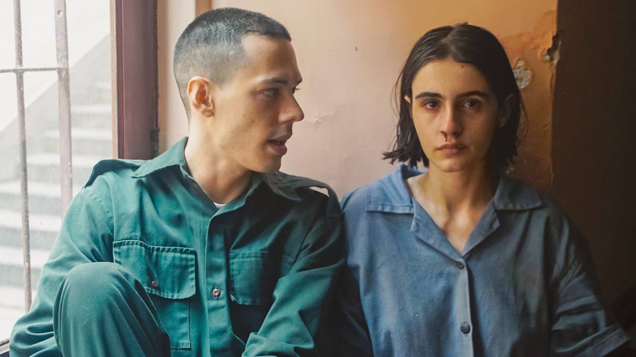 OPOSTOS - Shi Menegat e Valentina Herszage em 'O Mensageiro': empatia em meio ao horror