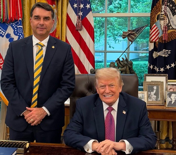 Do PCC ao ‘tariflávio’: Zero Um tenta repaginar atos de Trump culpando Lula