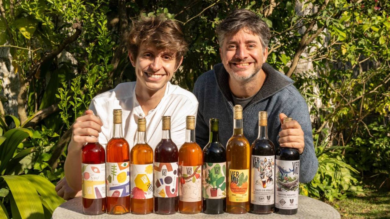 Os sócios Fernando Goldenstein e Leonardo Andrade: fermentação natural e frutas brasileiras no vermu