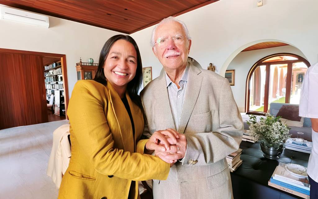 abre-2-dupla-ELIZIANE-GAMA-e-JOSE-SARNEY-jul-2024-internet-b_11.jpg FORÇA - Eliziane Gama e Sarney: o ex-presidente deverá ficar neutro, mas tem ainda grande poder de influência no estado