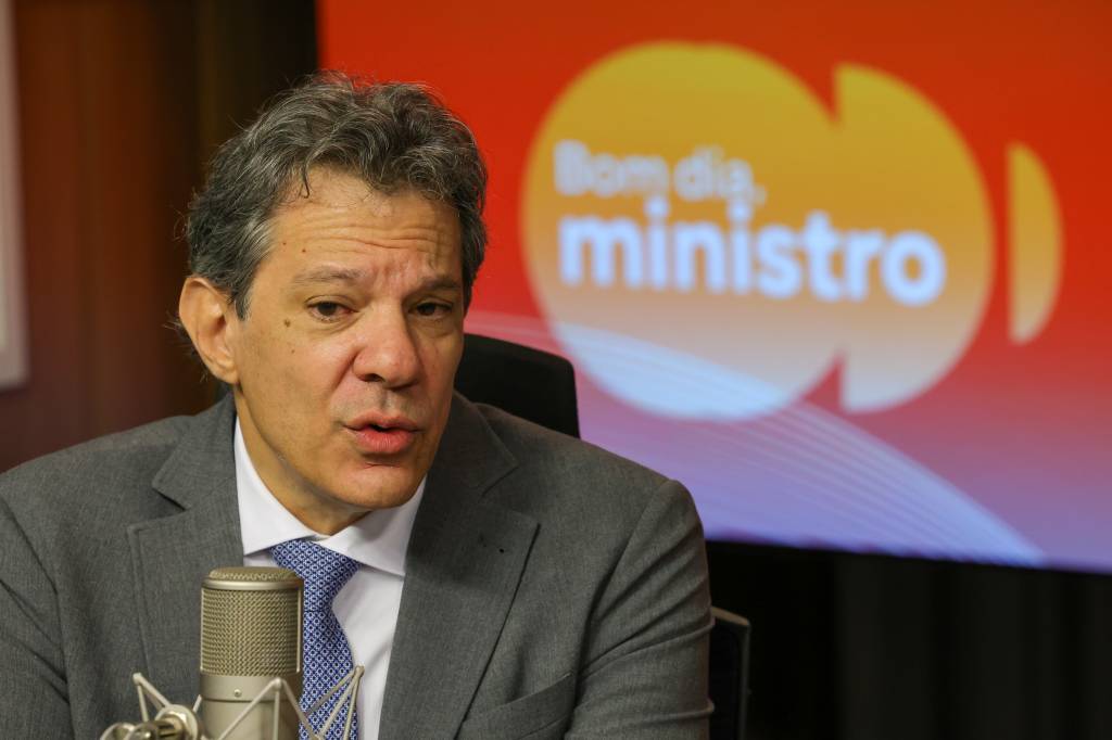 Forças que abriram cofre em 2022 desarranjam orçamento de 2026, diz Haddad