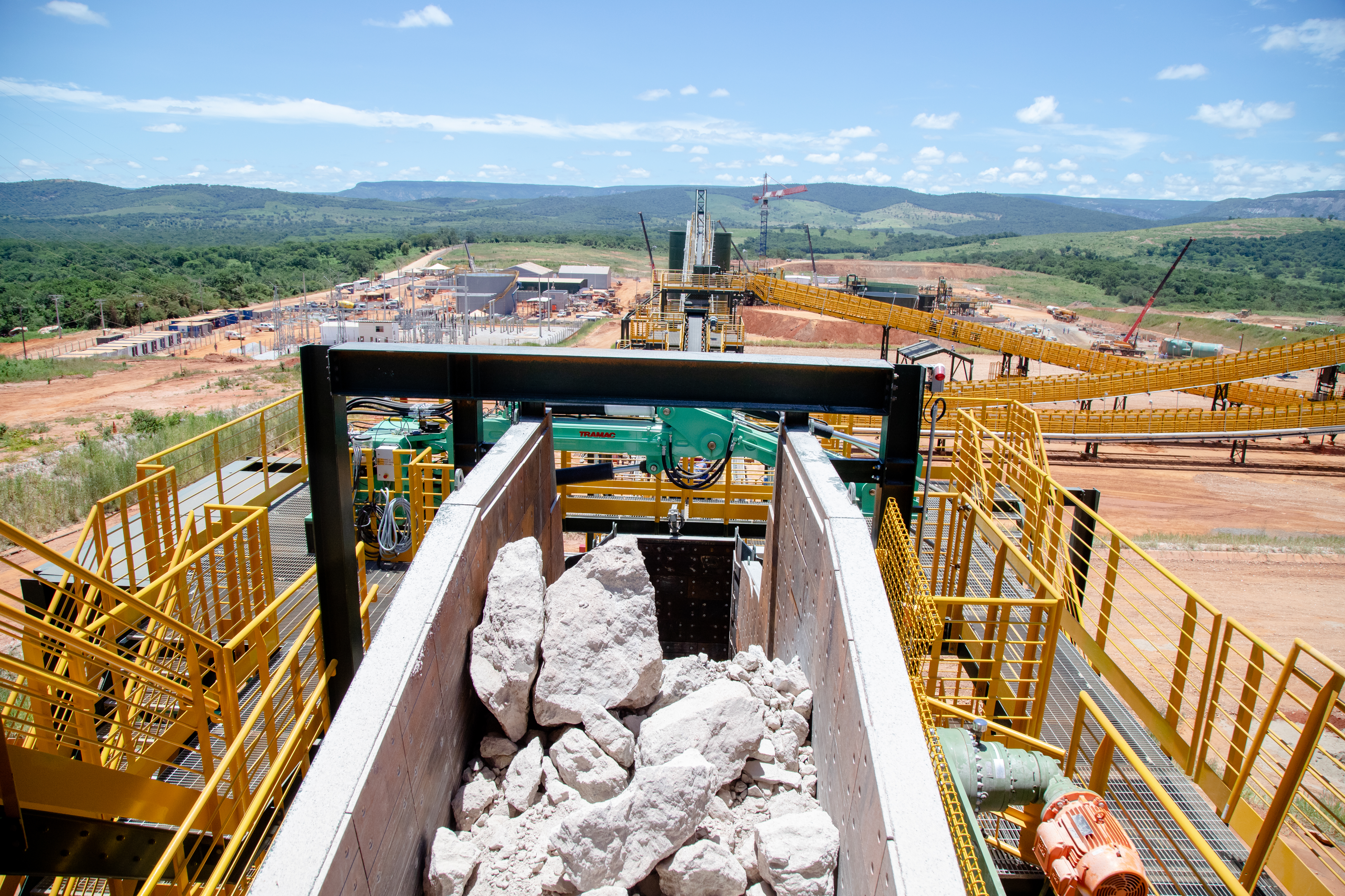 Empresa chinesa vai explorar minerais brasileiros em parceria com Montes Verdes