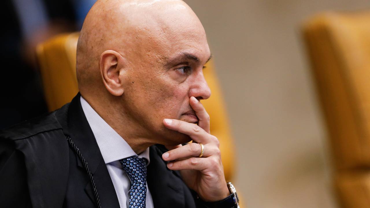 SOB ATAQUE - Alexandre de Moraes: decisões do ministro serão usadas para tentar dar tração a impeachment e a projetos que limitam a atuação da Corte