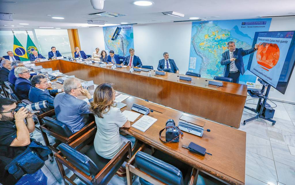 2–mesma-imagem-ref—-LULA—REUNIAO-17-set-2024-a.jpg INAÇÃO - Reunião no Planalto: tentativa de apagar o incêndio interno com propostas óbvias para problemas complexos