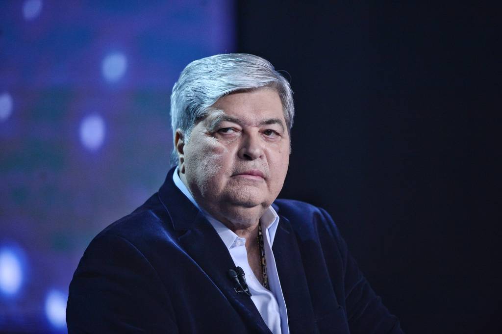 Datena tem um filho e um neto nomeados no Senado