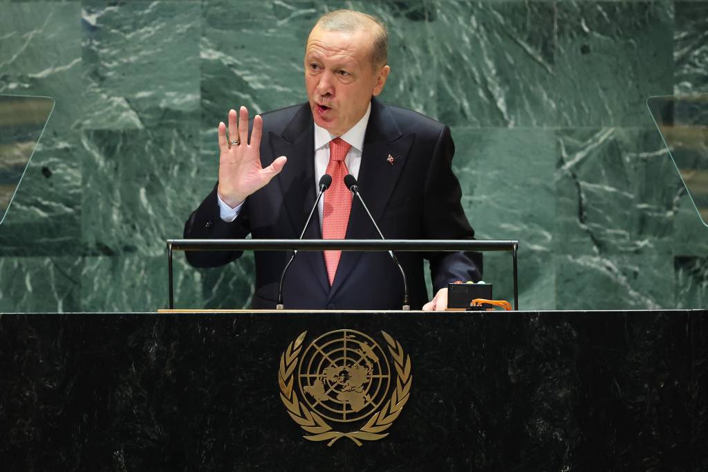 Em discurso na ONU, Erdogan compara Netanyahu a Hitler por mortes de palestinos