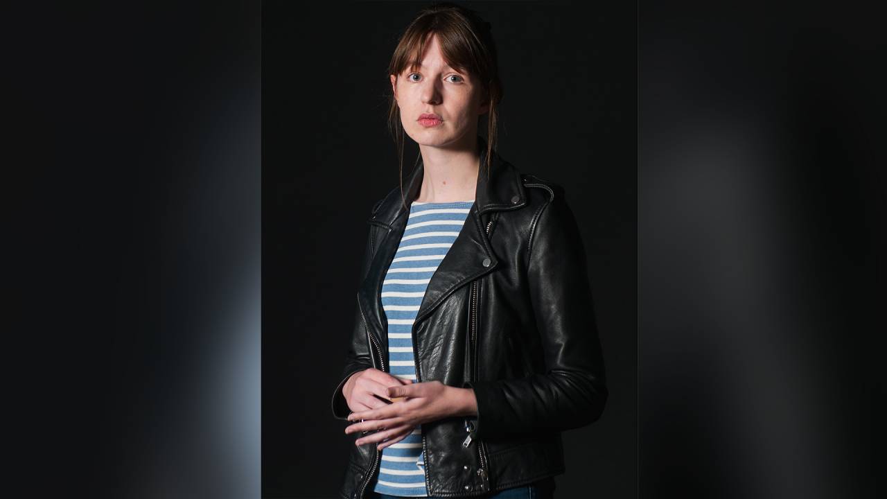 DISCRETA - Sally Rooney: na contramão do narcisismo, ela não quer ser celebridade