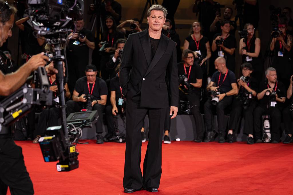 Brad Pitt abre o jogo sobre relações com outro homem: ‘Perdi a chance’