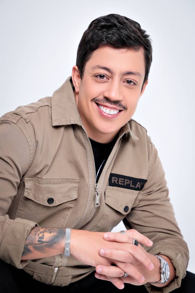Renato Albani 'Dá para fazer piada com absolutamente tudo o que acontece na vida', diz o comediante Renato Albani. -