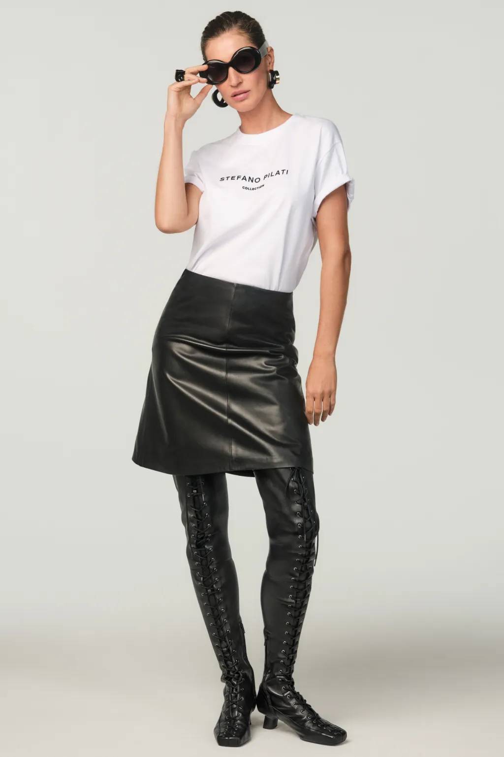Zara-Stefano-Pilati-ctsy-14_49ea6c Gisele para Zara: Botas e saias de couro são destaque