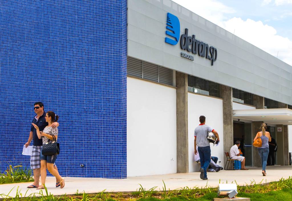 Detran-SP abre novo leilão de veículos com moto por até R$200; veja como participar