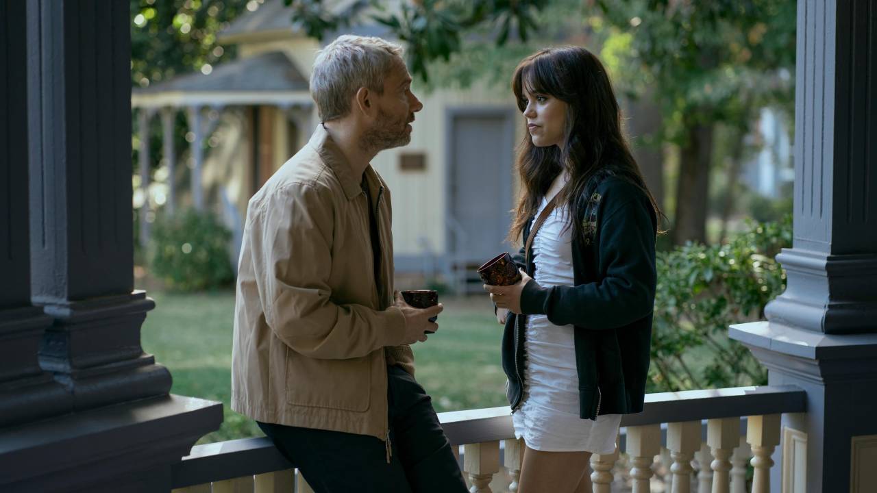 Martin Freeman e Jenna Ortega no erótico 'A Garota de Miller'