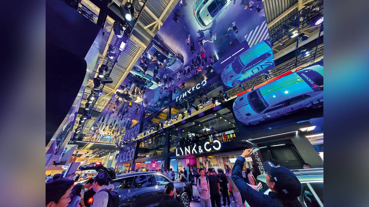 IMERSÃO - Em Pequim, na China: aposta máxima em tecnologia e experiências participativas para atrair o público