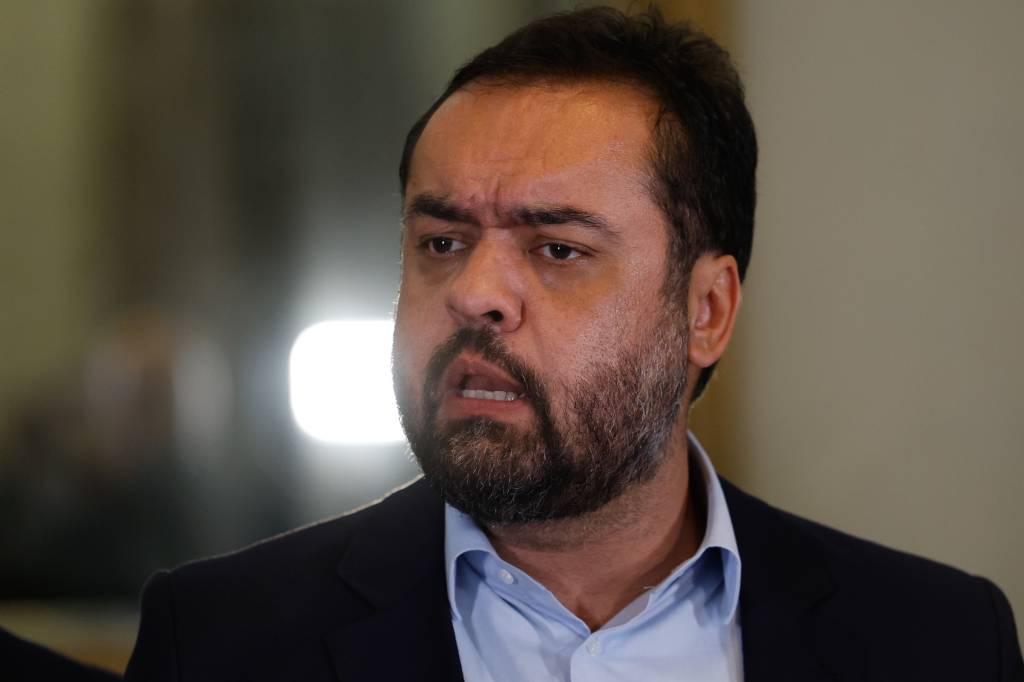 Cláudio Castro é um dos favoritos em disputa por vaga no Senado em 2026